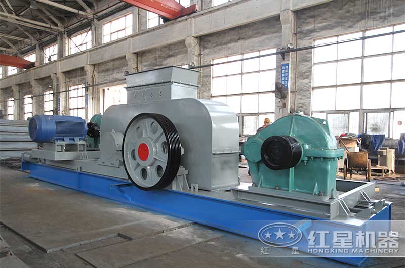 2PG1560对辊机一小时出多少料，对辊机出的全是0.5机砂吗？