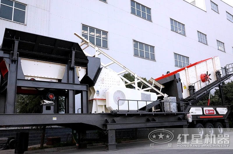 移动重锤式破石机