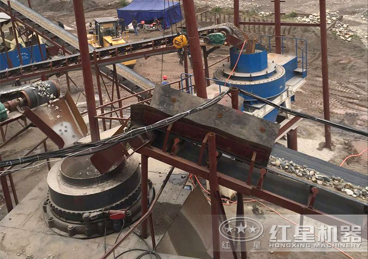 鹅卵石碎沙机多少钱？粉碎出来的沙怎么样？